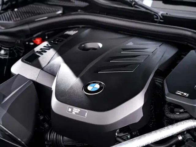 BMW 5 Series — Фото автомобиля 13
