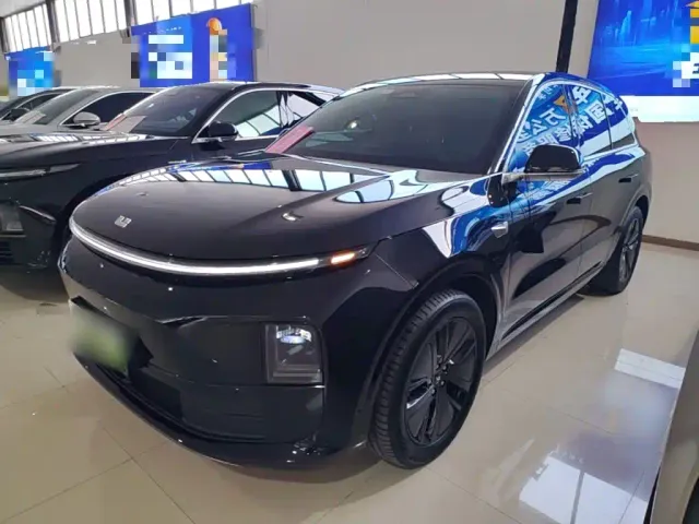 Фотография автомобиля — Li Auto L6