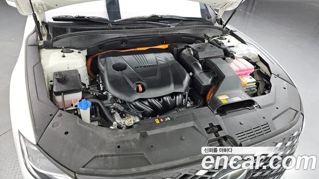 Hyundai Grandeur (New) Hybrid — Фото автомобиля 6