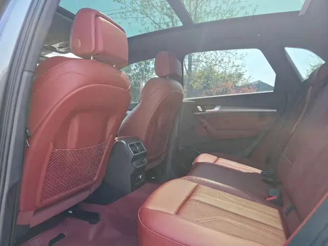 Audi Q5L — Фото автомобиля 9