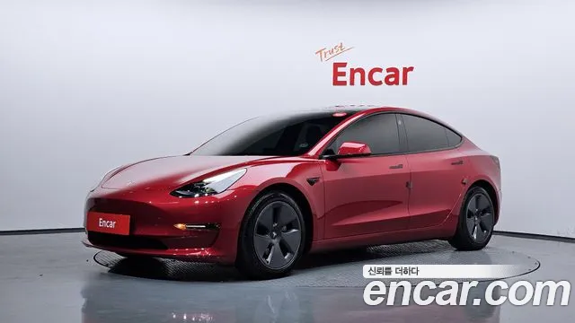 Фотография автомобиля — Tesla Model 3