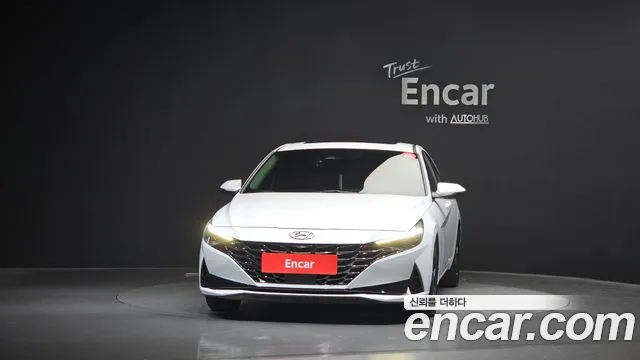 Hyundai Avante — Фото автомобиля 3