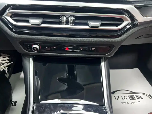 BMW 3 Series — Фото автомобиля 11