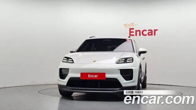 Porsche Macan — Фото автомобиля 3