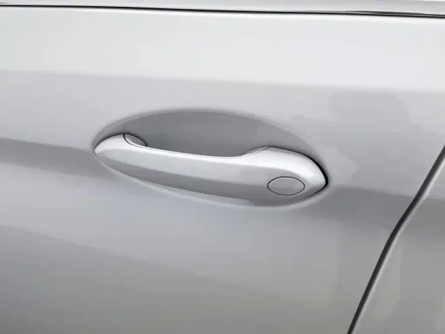 BMW 5 Series — Фото автомобиля 18