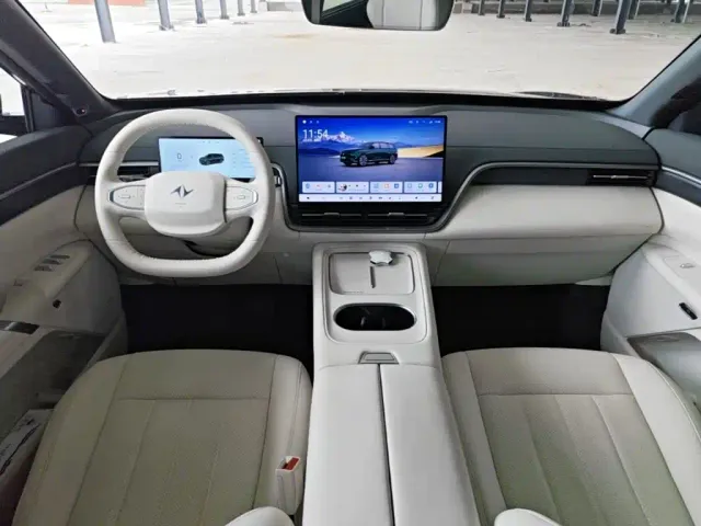 Dongfeng eπ 008 — Фото автомобиля 9