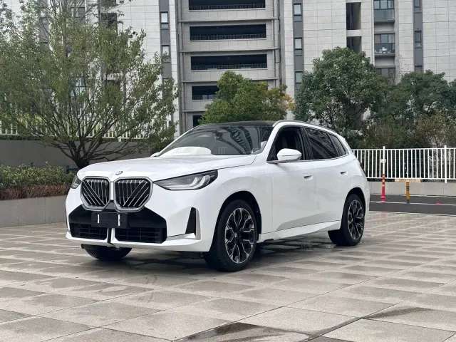Фотография автомобиля — BMW X3