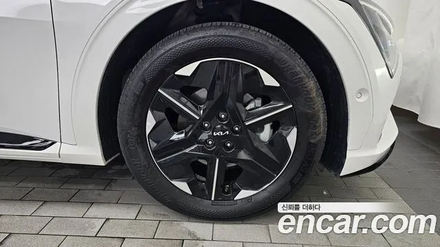 Kia EV6 — Фото автомобиля 19
