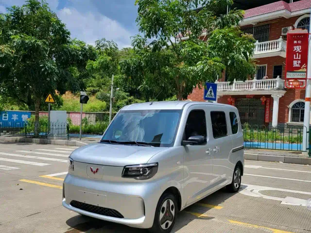 Фотография автомобиля — Wuling Zhiguang NEV