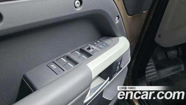 Land Rover Defender L663 — Фото автомобиля 24