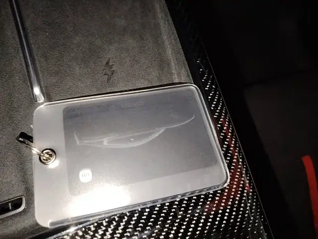 Xiaomi SU7 Ultra — Фото автомобиля 8