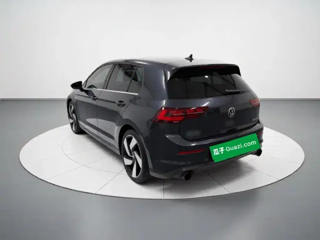 Volkswagen Golf GTI — Фото автомобиля 4
