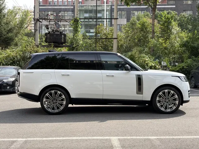 Land Rover Range Rover — Фото автомобиля 7