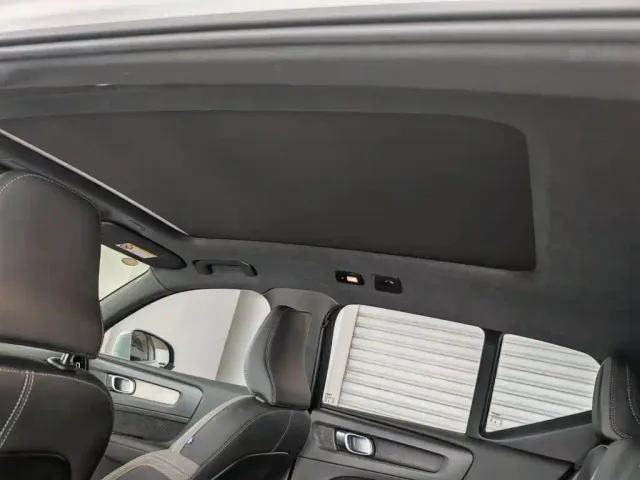 Volvo XC40 — Фото автомобиля 11