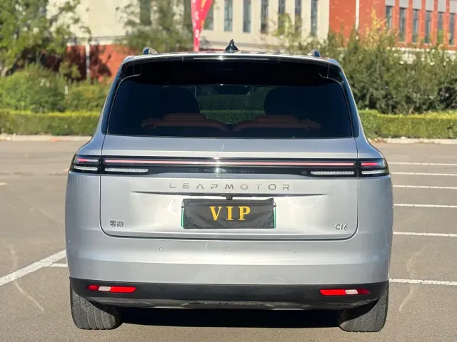Leapmotor C16 — Фото автомобиля 8