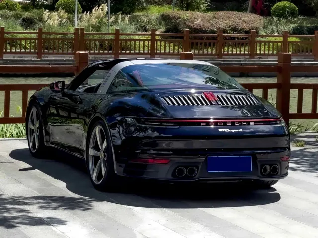 Porsche 911 — Фото автомобиля 15