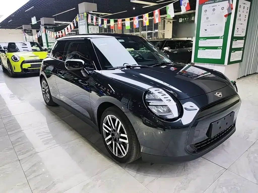 MINI Electric MINI COOPER 2025 Model 456km COOPER E Classic — Фото автомобиля 3