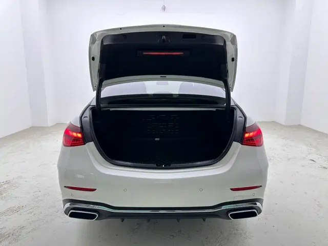 Mercedes-Benz C-Class — Фото автомобиля 21