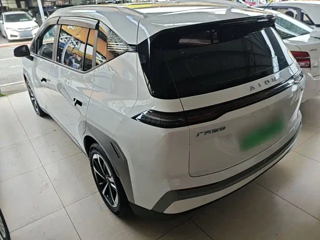 GAC Aion Y — Фото автомобиля 4