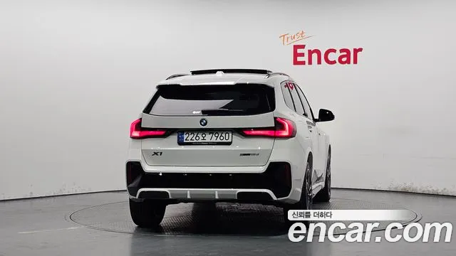 BMW X1 sDrive 18d M Sport — Фото автомобиля 3