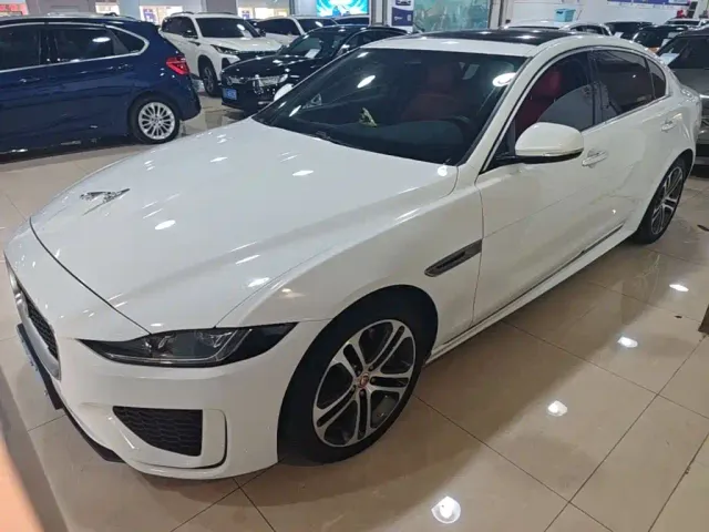 Фотография автомобиля — Jaguar XEL