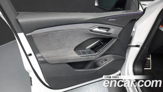 Audi SQ6 e-tron — Фото автомобиля 21