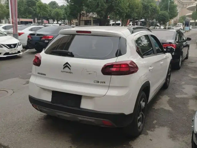 Citroen C3-XR — Фото автомобиля 6