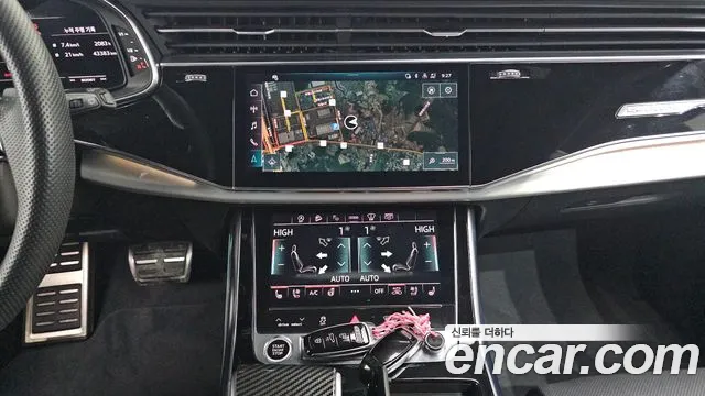 Audi Q8 55 TFSI quattro Premium — Фото автомобиля 14