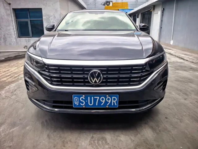 Volkswagen Passat — Фото автомобиля 2