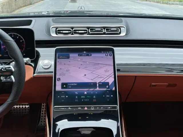 Mercedes-Benz S-Class — Фото автомобиля 18