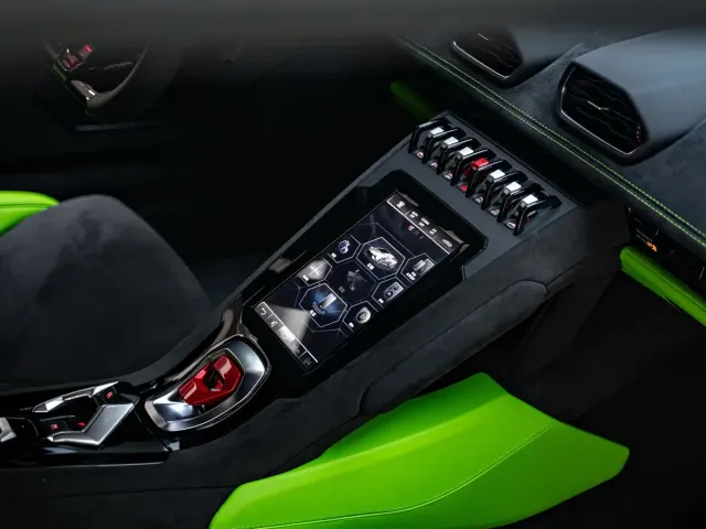Lamborghini Huracan — Фото автомобиля 14