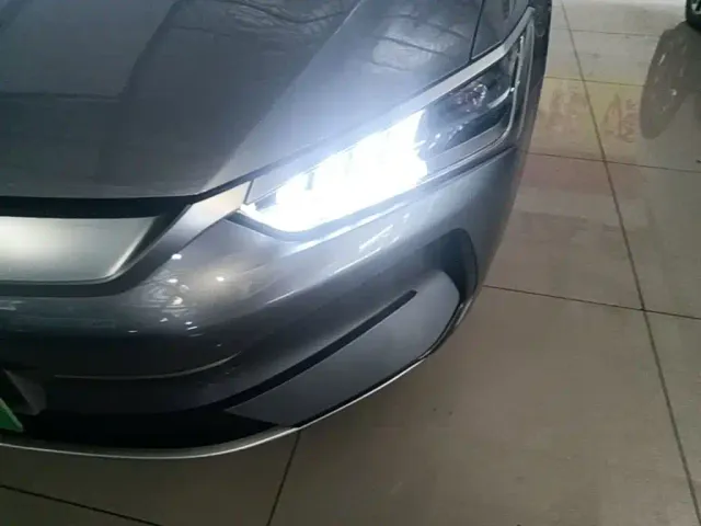 BYD Qin PLUS — Фото автомобиля 23