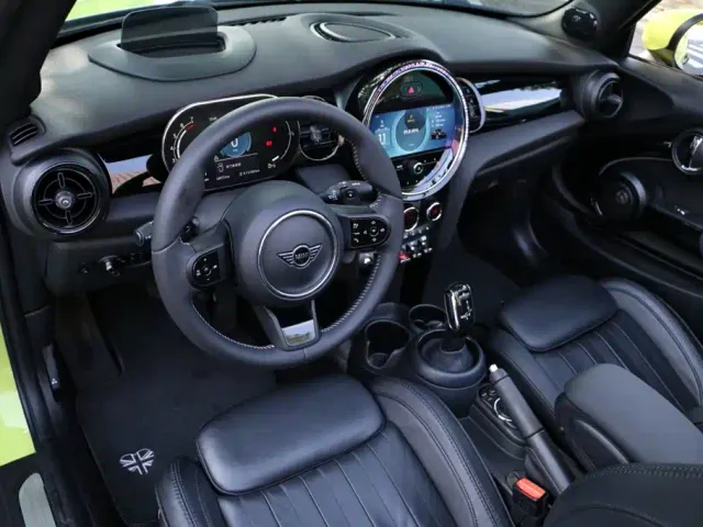 MINI Hatch — Фото автомобиля 17