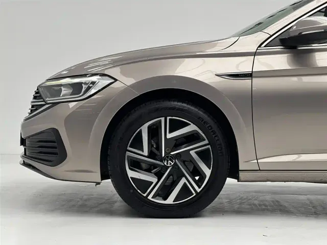 Volkswagen Sagitar — Фото автомобиля 13