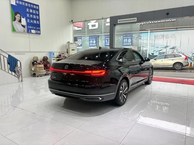 Volkswagen Passat — Фото автомобиля 5