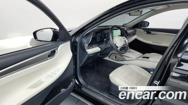 Hyundai Grandeur — Фото автомобиля 10