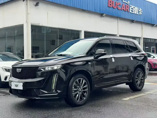 Cadillac XT6 — Фото автомобиля 3