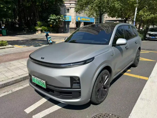 Фотография автомобиля — Li Auto L9