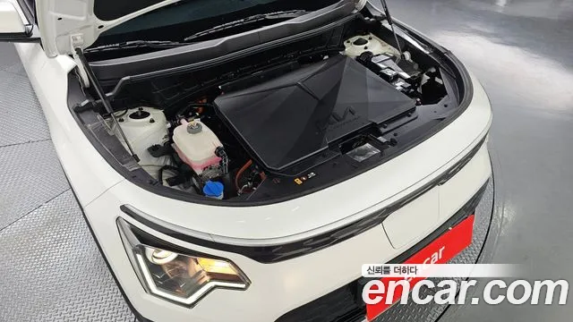 Kia Niro New — Фото автомобиля 9