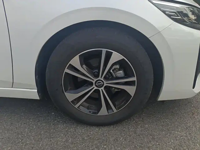 Nissan Sylphy — Фото автомобиля 6