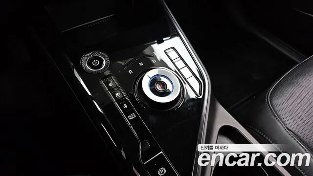 Kia Niro New — Фото автомобиля 12