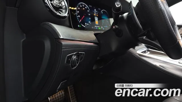 Mercedes-Benz AMG GT 4 двери 43 4MATIC+ — Фото автомобиля 28