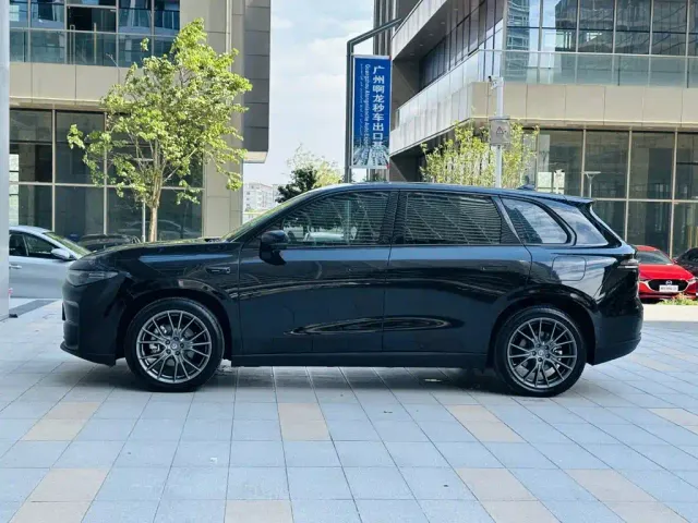 Leapmotor C10 — Фото автомобиля 4