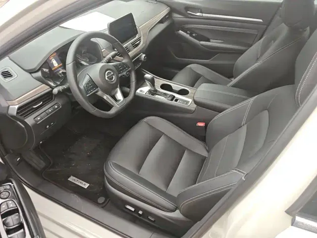 Nissan Teana — Фото автомобиля 15