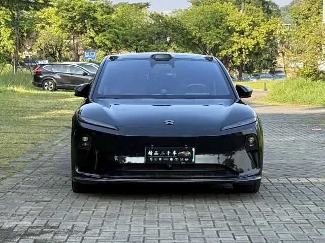Nio ET5 Touring — Фото автомобиля 2