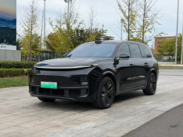 Фотография автомобиля — Li Auto L9
