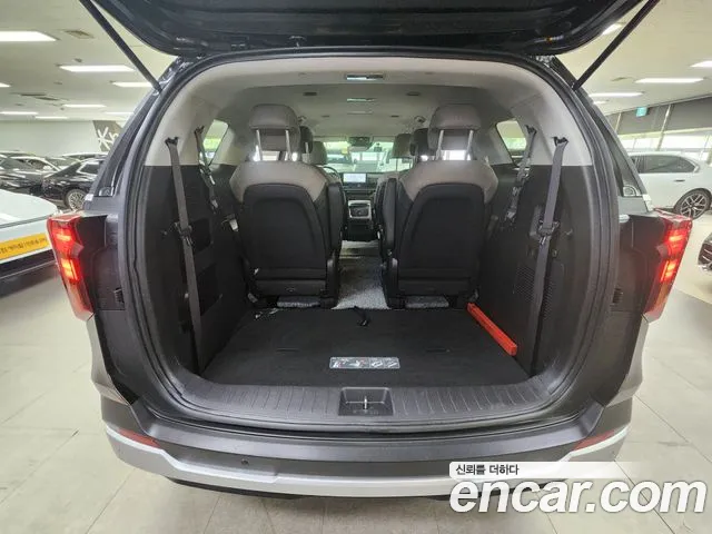 Kia Carnival Generation 4 — Фото автомобиля 19
