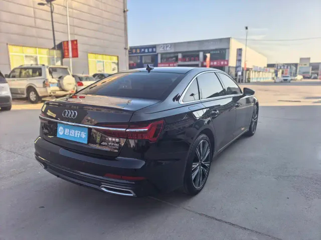Audi A6L — Фото автомобиля 8