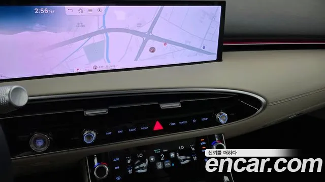 Genesis GV70 2.5T Бензин 2WD — Фото автомобиля 11