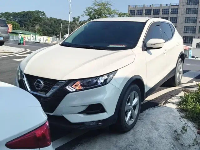 Фотография автомобиля — Nissan Qashqai